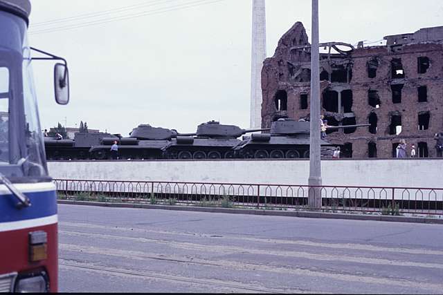 SU90-277