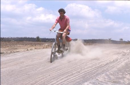 sandiger Fahrweg