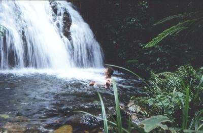 ein Bad am Wasserfall